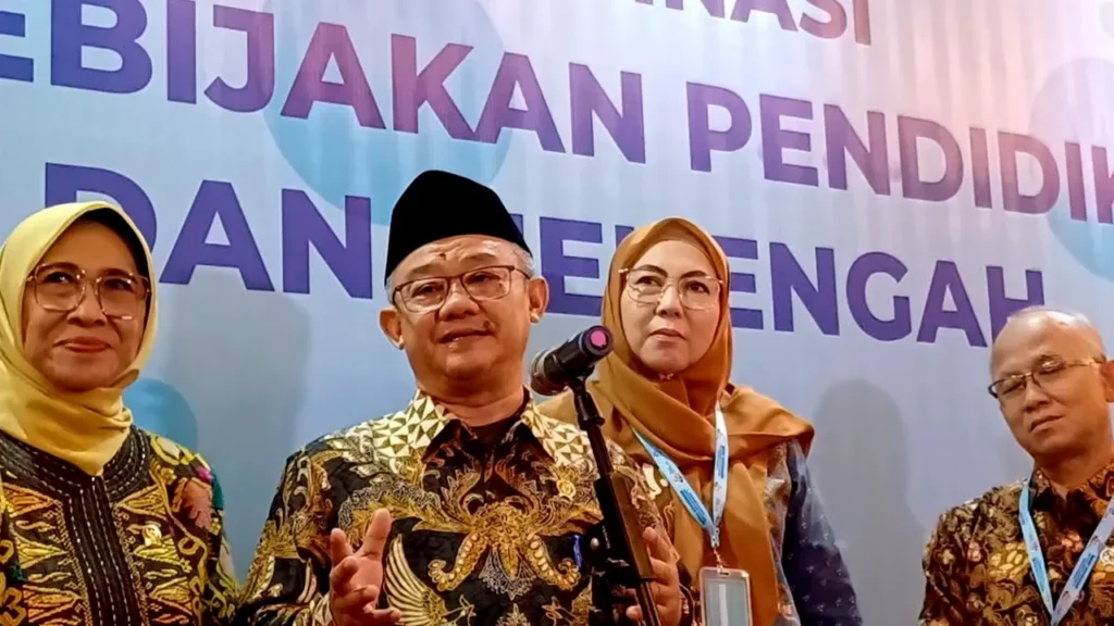 Mendikdasmen Sebut Mapel Coding AI Berlaku untuk Sekolah yang Sudah Siap